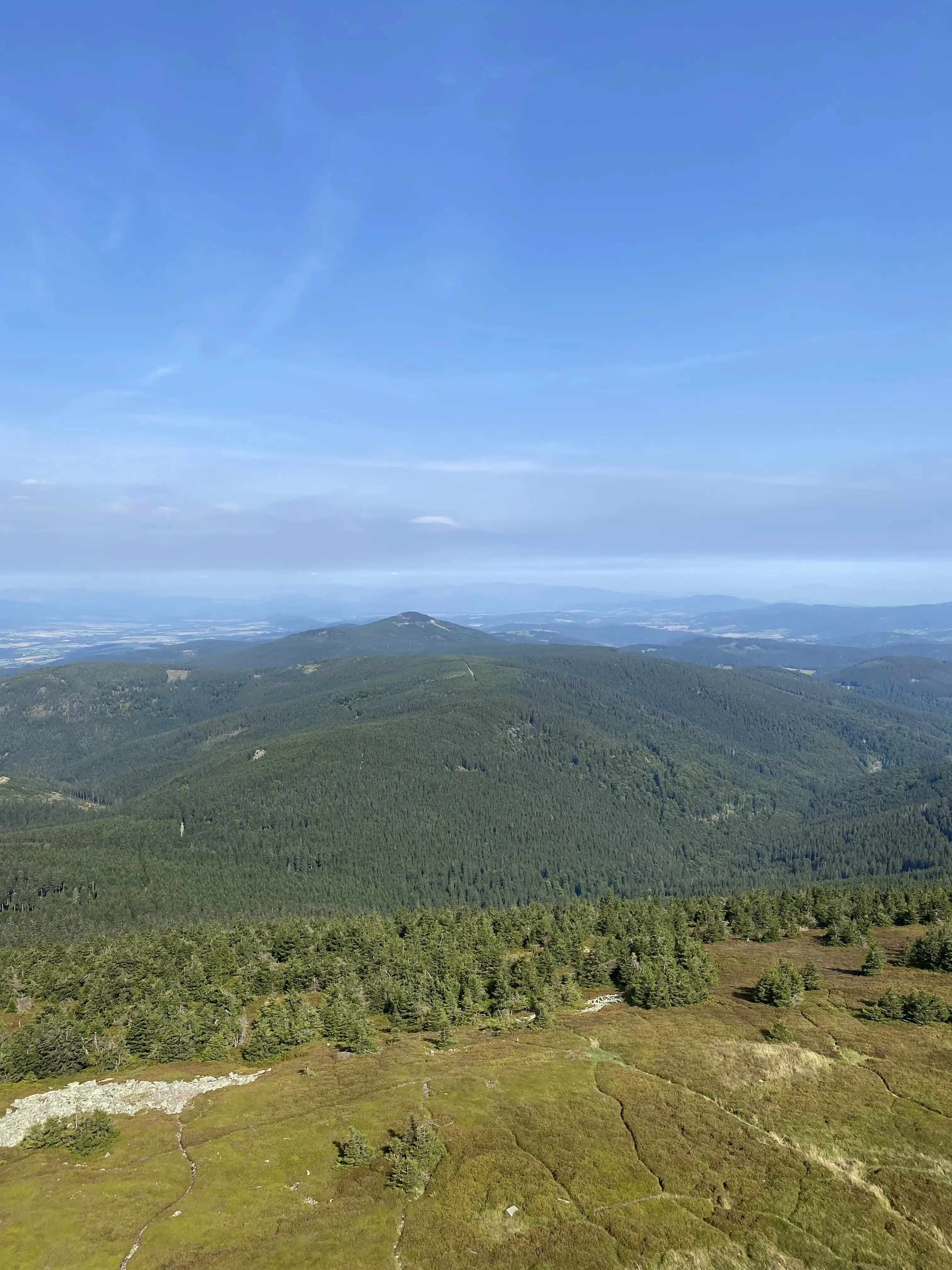 Widok na Śnieżnik z okolic Stronia Śląskiego